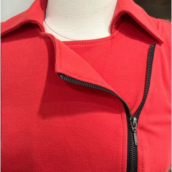 INC International Concepts Women’s Sleeveless Zip-Up Vest in the Size XS - Picture 9 of 12